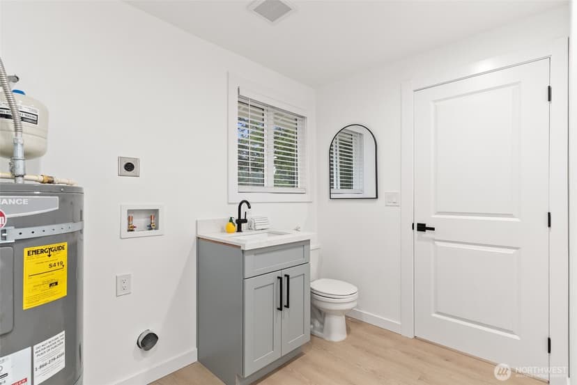 Property photo for 1402 159th Street Ct E, Tacoma photo 30