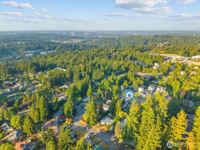 Property photo for 15705 84th Avenue NE, Kenmore photo 33
