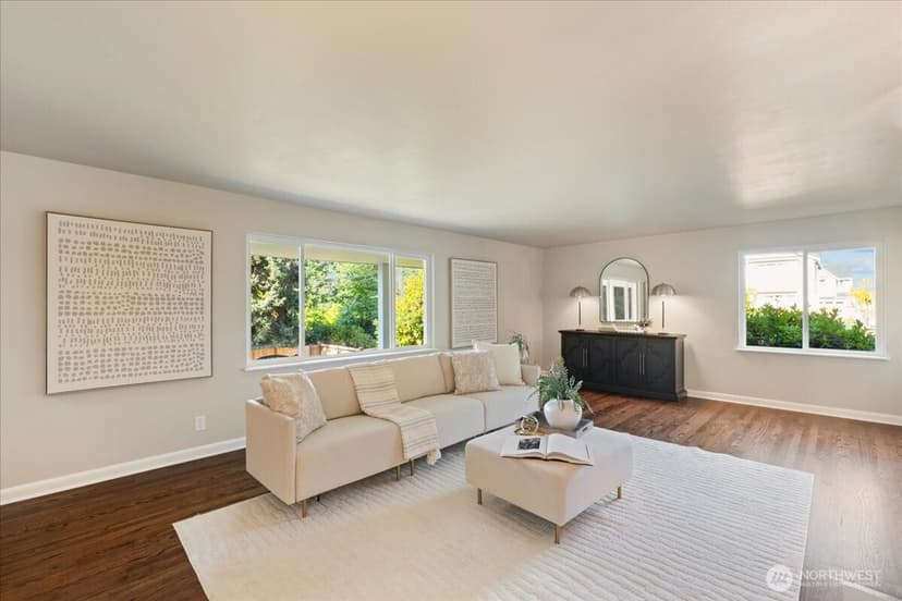 Property photo for 15705 84th Avenue NE, Kenmore photo 7