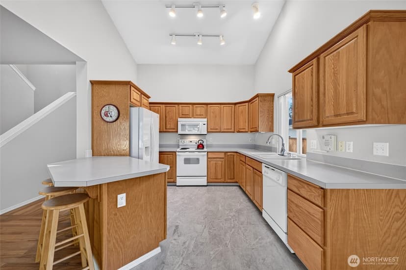 Property photo for 6401 60th Street W, University Place photo 18