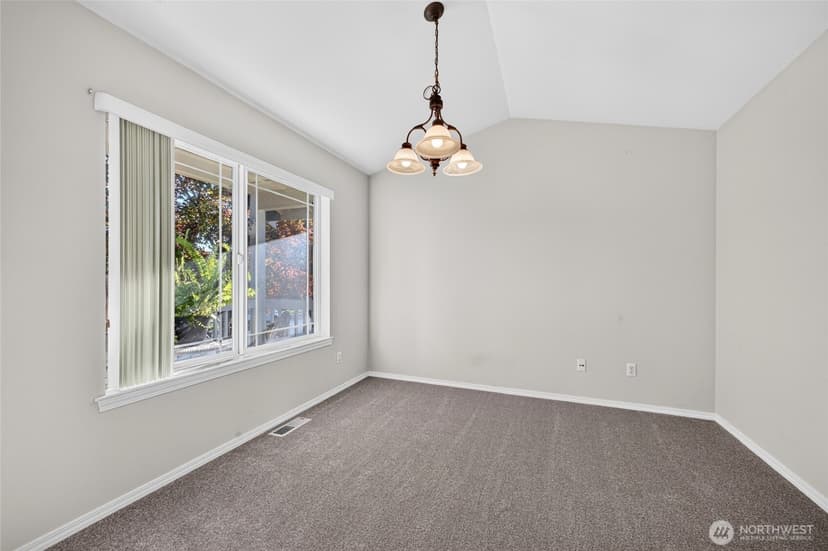 Property photo for 6401 60th Street W, University Place photo 12