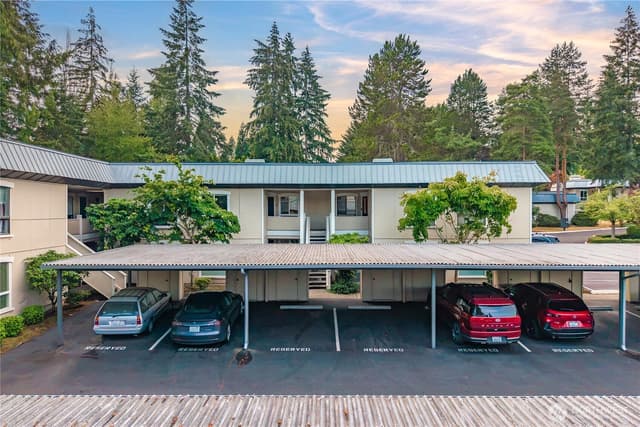 Property photo for 10221 NE 16th Street #H7, Bellevue photo 4