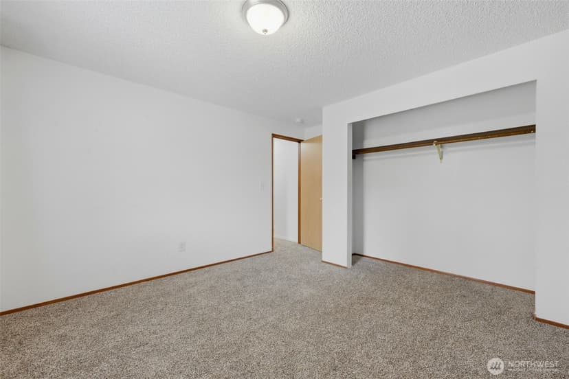 Property photo for 7030 97th Avenue SW, Lakewood photo 25