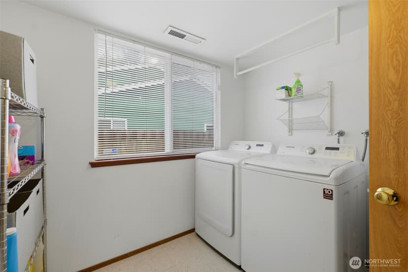 Property photo for 7030 97th Avenue SW, Lakewood photo 30