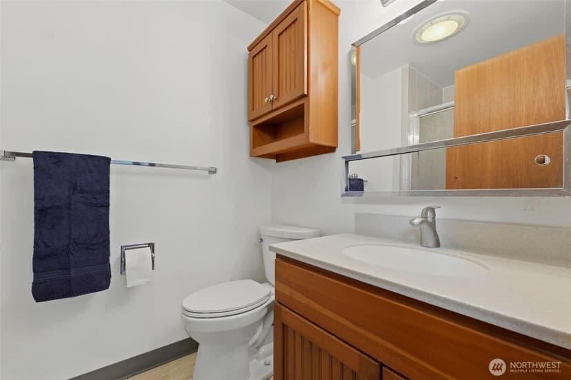 Property photo for 7030 97th Avenue SW, Lakewood photo 21