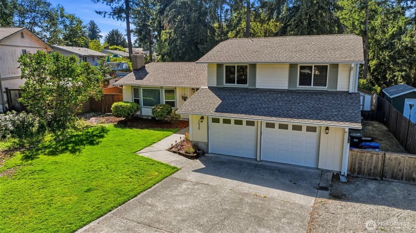 Property photo for 7030 97th Avenue SW, Lakewood photo 2