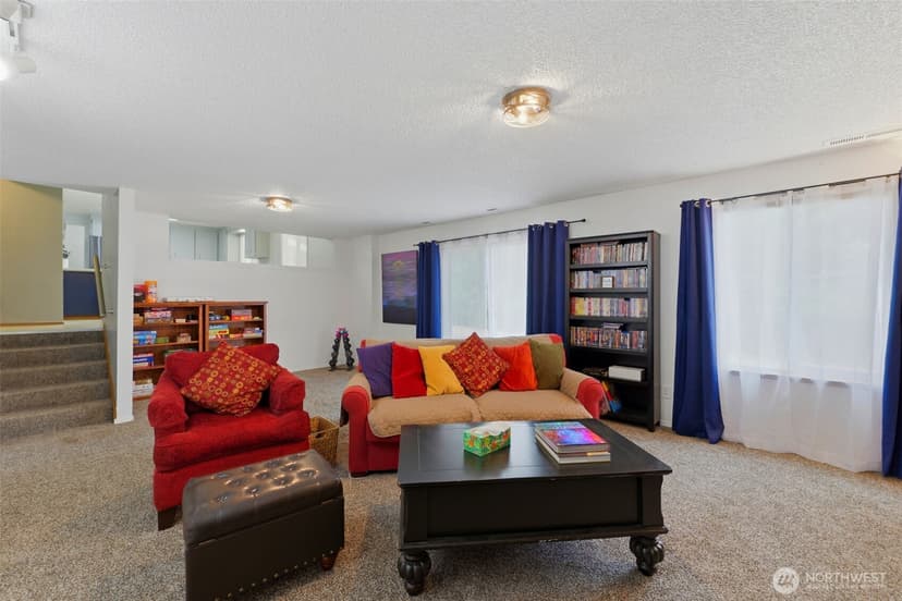 Property photo for 7030 97th Avenue SW, Lakewood photo 16