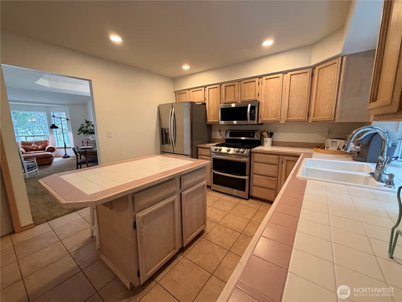 Property photo for 24505 229th Court SE, Maple Valley photo 12