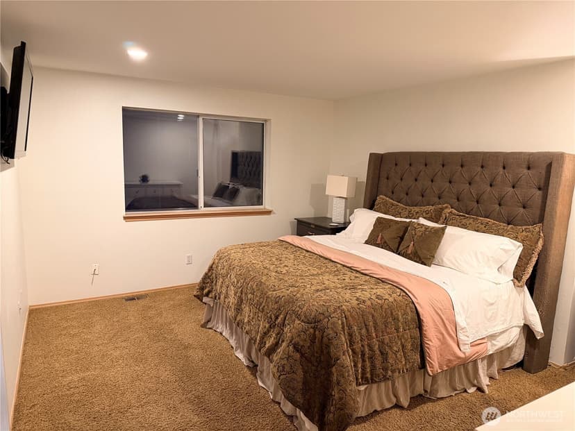 Property photo for 24505 229th Court SE, Maple Valley photo 15