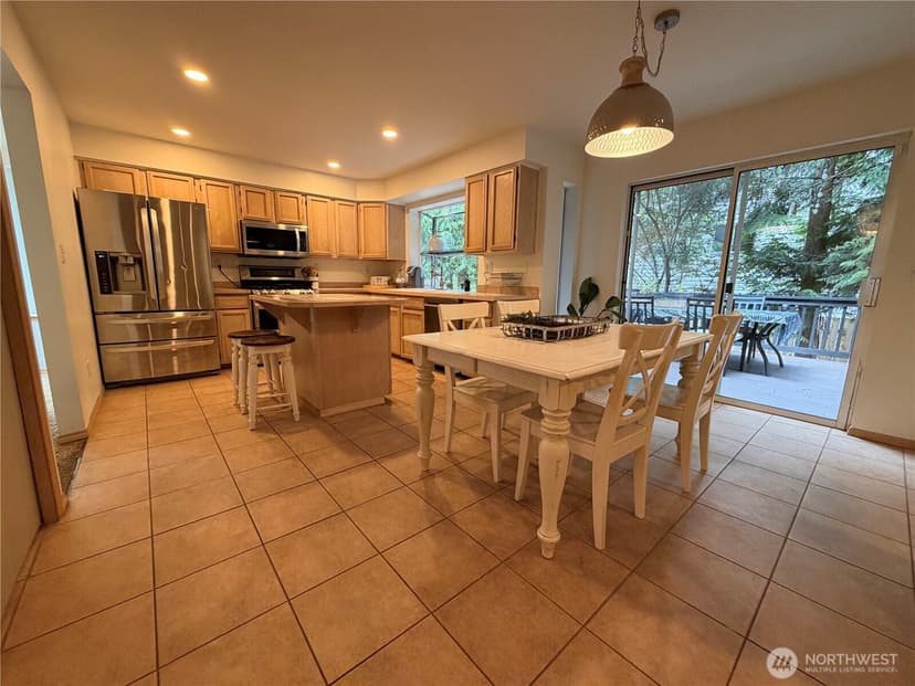 Property photo for 24505 229th Court SE, Maple Valley photo 8