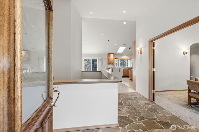 Property photo for 3035 Lakeshore Drive, Manson photo 6