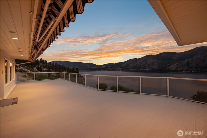 Property photo for 3035 Lakeshore Drive, Manson photo 21