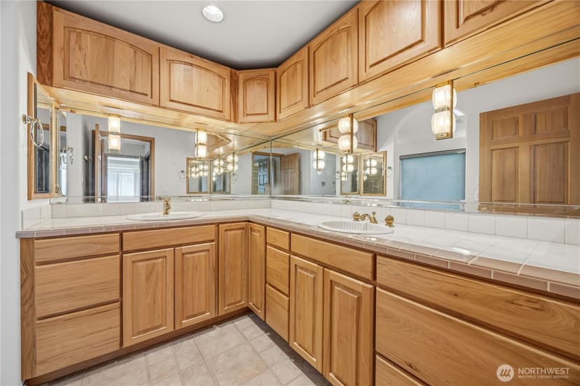 Property photo for 3035 Lakeshore Drive, Manson photo 14