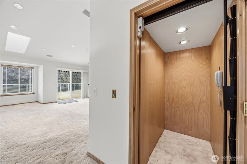 Property photo for 3035 Lakeshore Drive, Manson photo 25