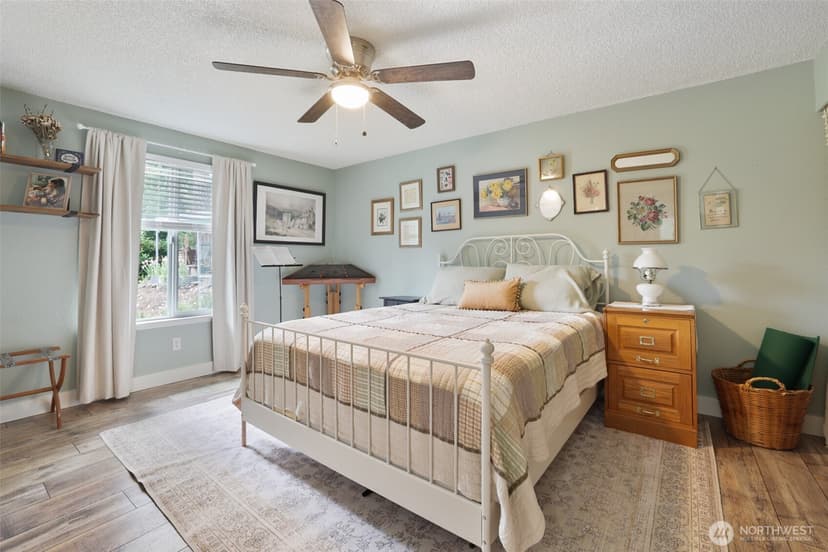 Property photo for 3929 Faith Place NW, Bremerton photo 15