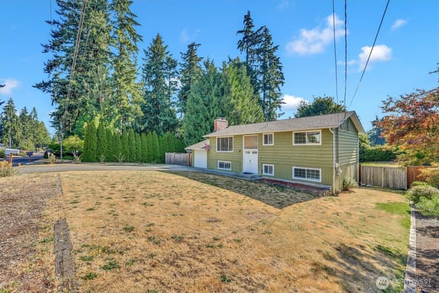 Property photo for 10207 64th Avenue Ct E, Puyallup photo 2