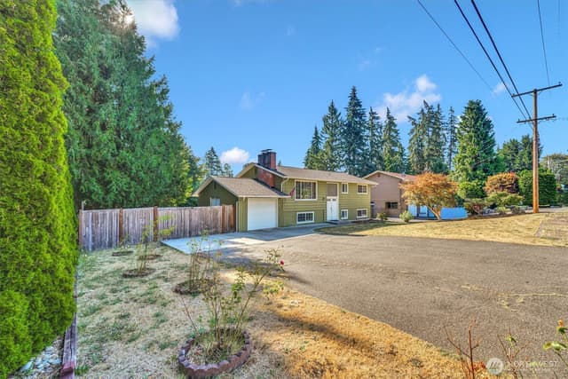 Property photo for 10207 64th Avenue Ct E, Puyallup photo 3