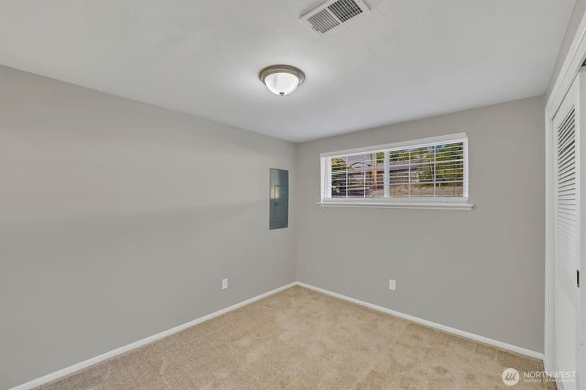 Property photo for 10207 64th Avenue Ct E, Puyallup photo 33