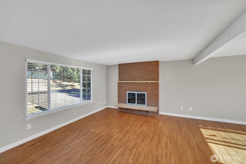 Property photo for 10207 64th Avenue Ct E, Puyallup photo 6