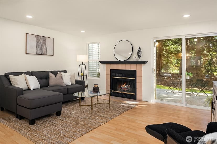Property photo for 15600 116th Avenue NE #O3, Bothell photo 6