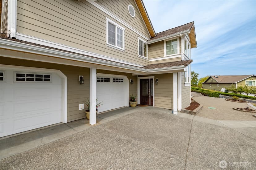 Property photo for 6226 Hinman Drive, Clinton photo 5