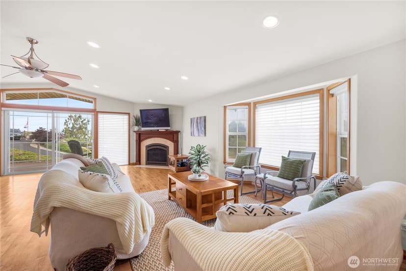 Property photo for 6226 Hinman Drive, Clinton photo 12