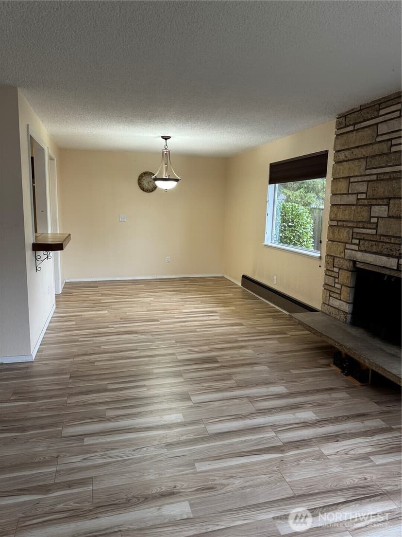 Property photo for 8930 7th Avenue SE, Everett photo 5