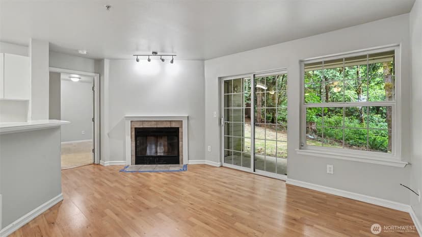 Property photo for 18505 SE Newport Way #B106, Issaquah photo 8