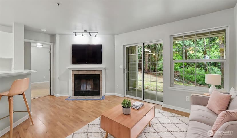 Property photo for 18505 SE Newport Way #B106, Issaquah photo 7