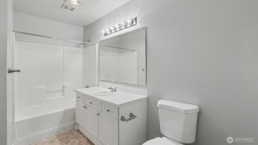 Property photo for 18505 SE Newport Way #B106, Issaquah photo 25