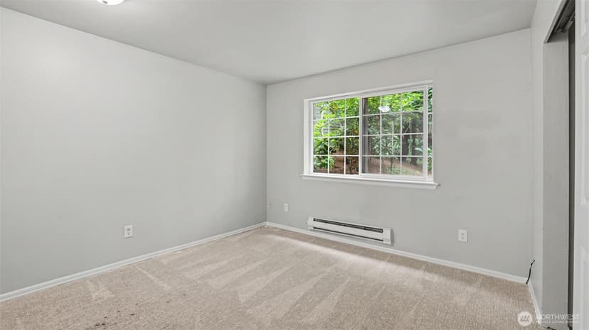 Property photo for 18505 SE Newport Way #B106, Issaquah photo 14