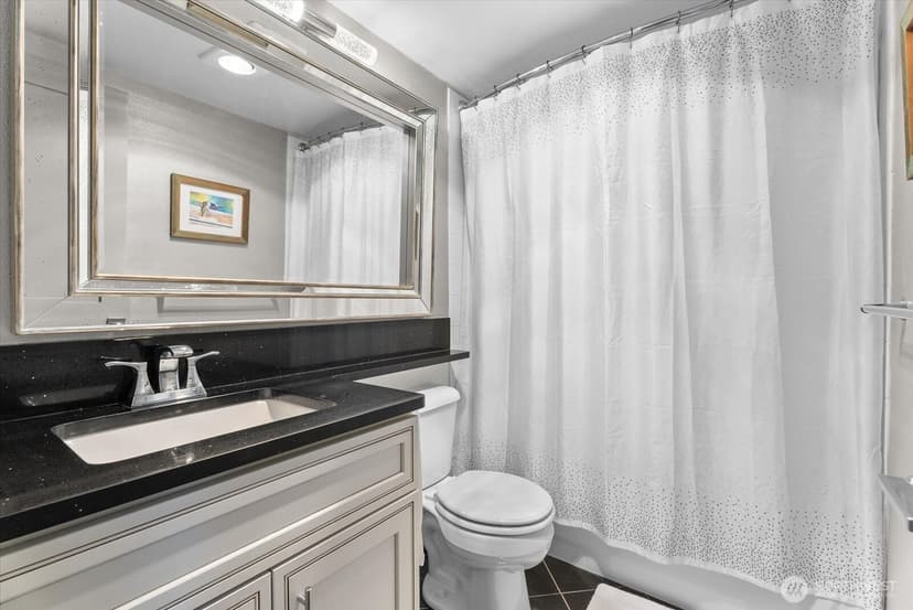 Property photo for 334 Lakeside Avenue S #406, Seattle photo 20