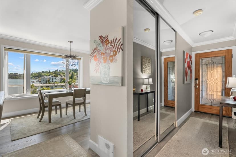 Property photo for 334 Lakeside Avenue S #406, Seattle photo 7