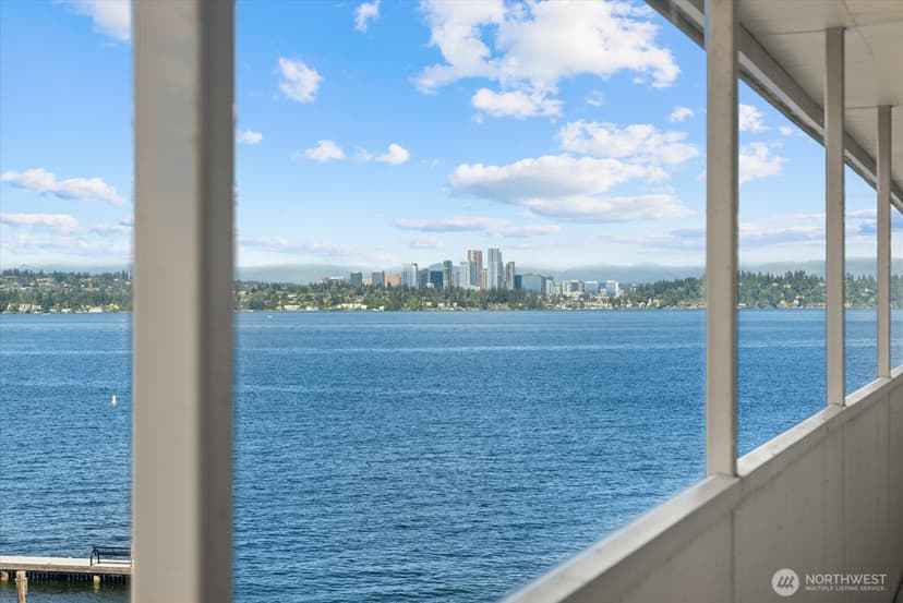 Property photo for 334 Lakeside Avenue S #406, Seattle photo 6