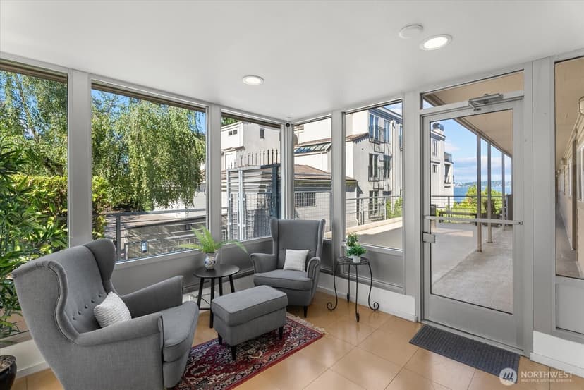Property photo for 334 Lakeside Avenue S #406, Seattle photo 30