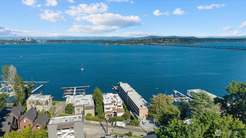 Property photo for 334 Lakeside Avenue S #406, Seattle photo 28
