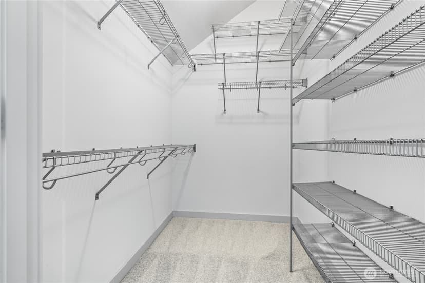 Property photo for 9615 Roosevelt Way NE #A, Seattle photo 17