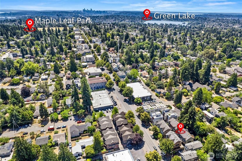 Property photo for 9615 Roosevelt Way NE #A, Seattle photo 36