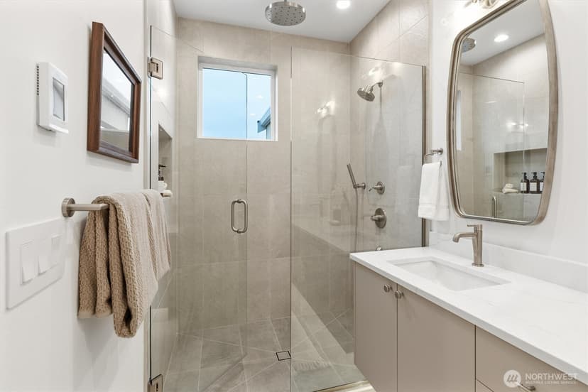 Property photo for 4049 44th Avenue SW, Seattle photo 23