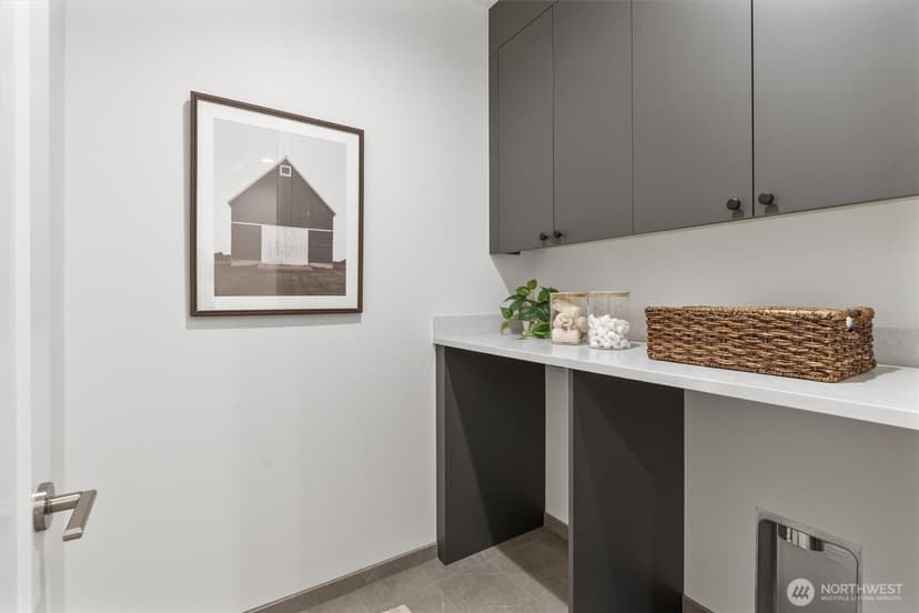 Property photo for 4049 44th Avenue SW, Seattle photo 25