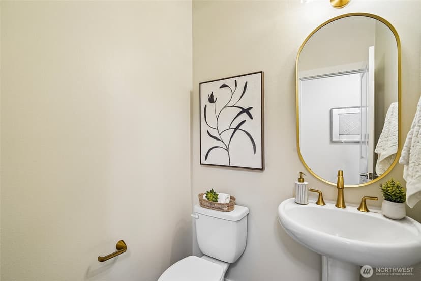 Property photo for 700 6th Avenue NW, Issaquah photo 12