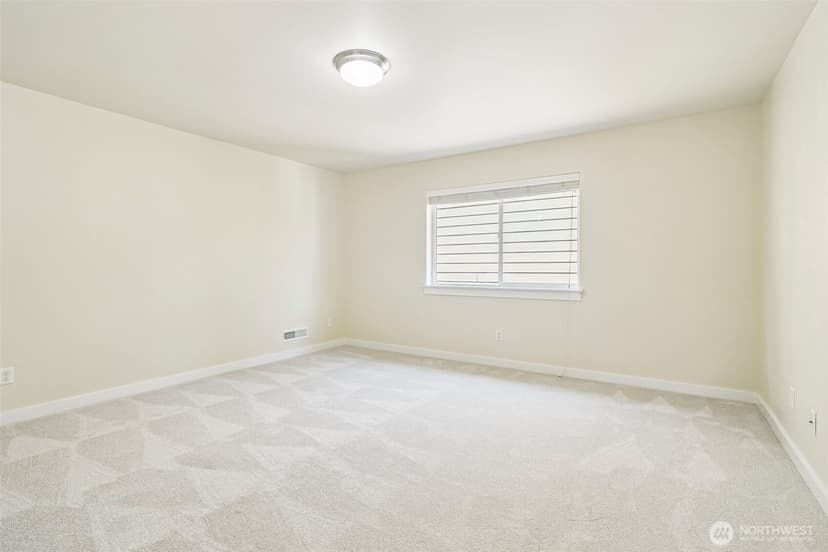 Property photo for 700 6th Avenue NW, Issaquah photo 27