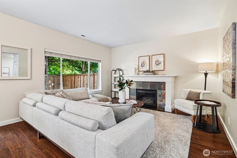 Property photo for 700 6th Avenue NW, Issaquah photo 10