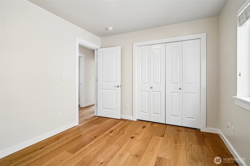 Property photo for 700 6th Avenue NW, Issaquah photo 21