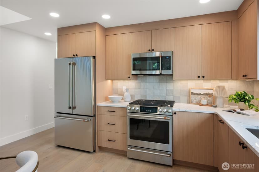 Property photo for 9909 NE 200th Street #C, Bothell photo 10