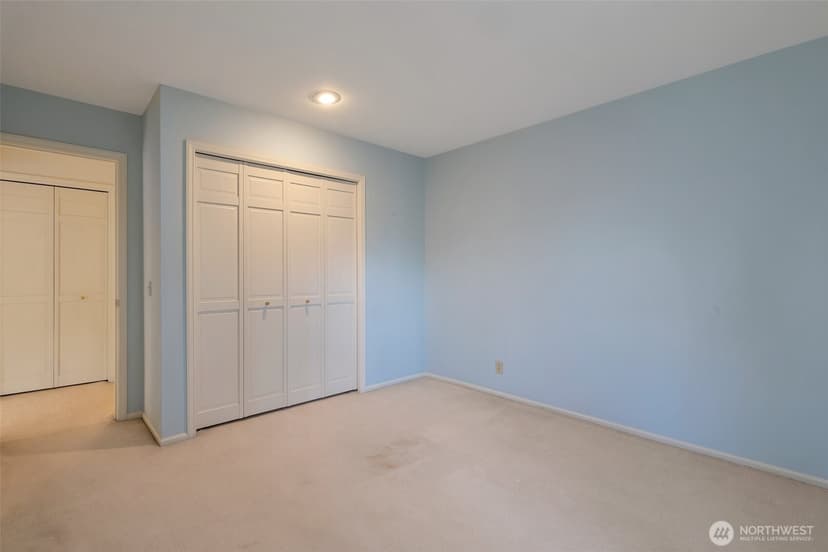 Property photo for 9701 SE 5th St, Bellevue photo 22