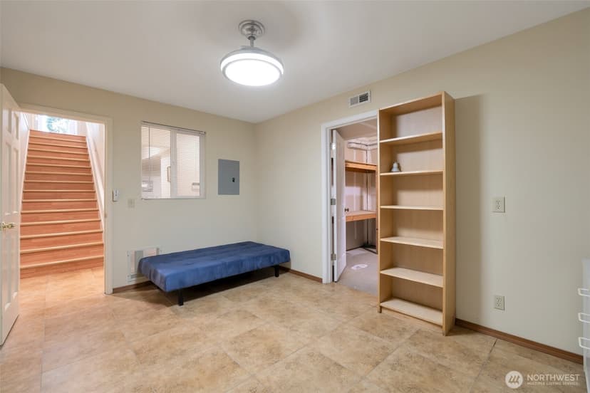 Property photo for 9701 SE 5th St, Bellevue photo 29