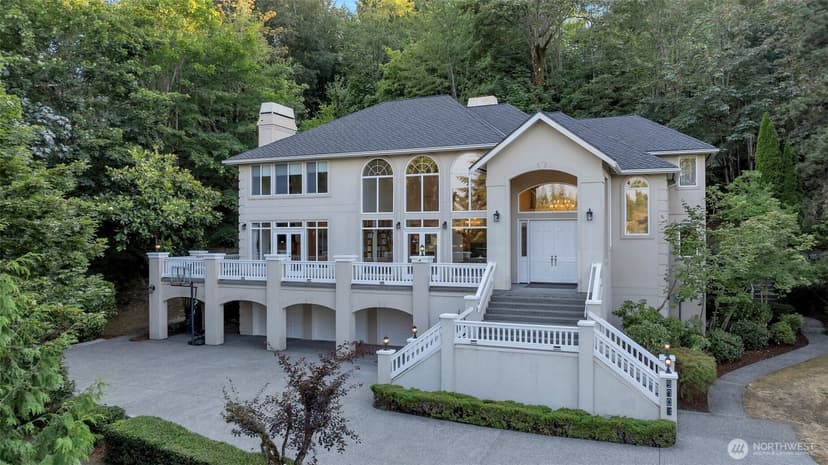 Property photo for 9701 SE 5th St, Bellevue