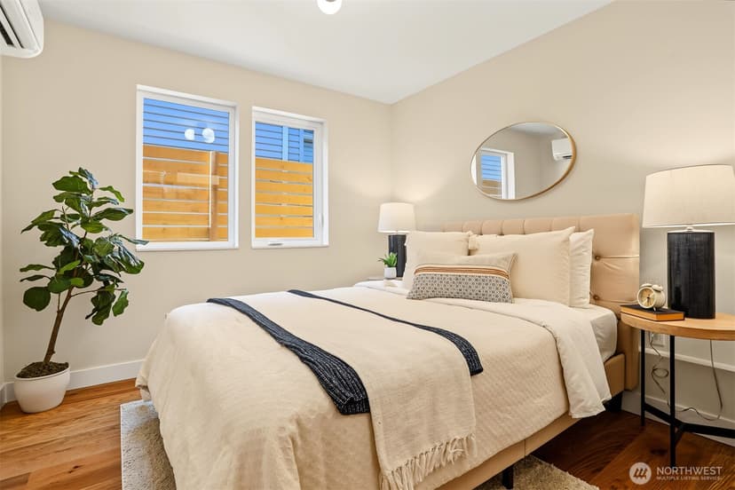 Property photo for 2414 Queen Anne Avenue N #B, Seattle photo 18