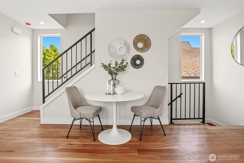 Property photo for 2414 Queen Anne Avenue N #B, Seattle photo 6